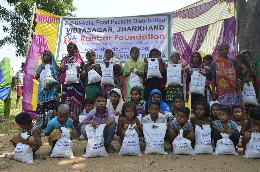 Qurbani Meat distribution to the poor at Vidhyasagar, Jharkhand
