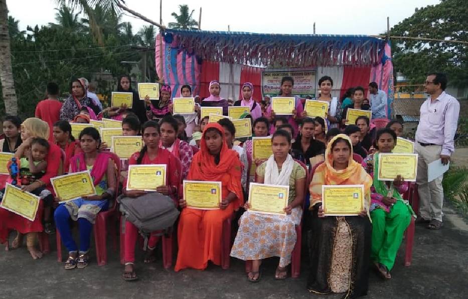 2019 - Certificates distribution to Vocational Training Center Trainee graduates at Pipli, Odisha
