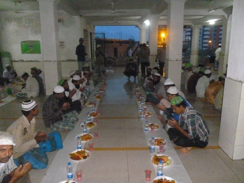 Iftar & Dinners in Villages & Urbun-Slum Areas During Ramadan 